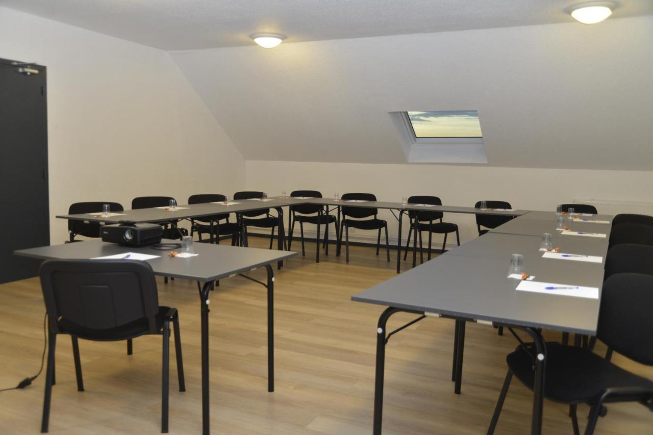 Logis Cris Hotel Et Restaurant, Lyon Sud-Est Corbas Esterno foto